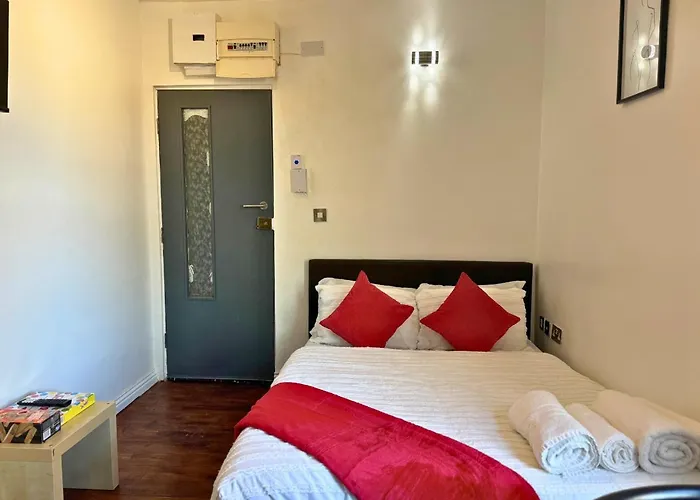 20% Off Cosy Getaway For Couples With Free Parking