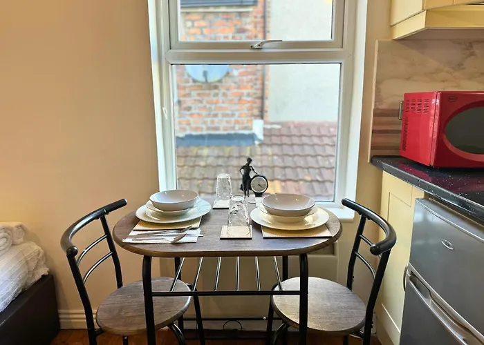 20% Off Cosy Getaway For Couples With Free Parking