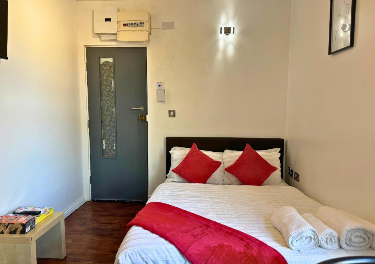 20% Off Cosy Getaway For Couples With Free Parking