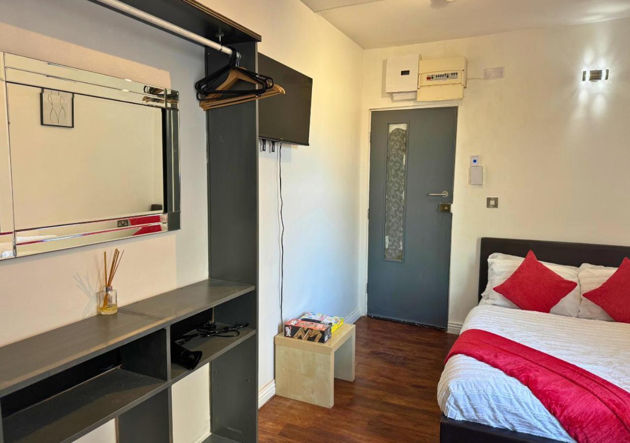 20% Off Cosy Getaway For Couples With Free Parking