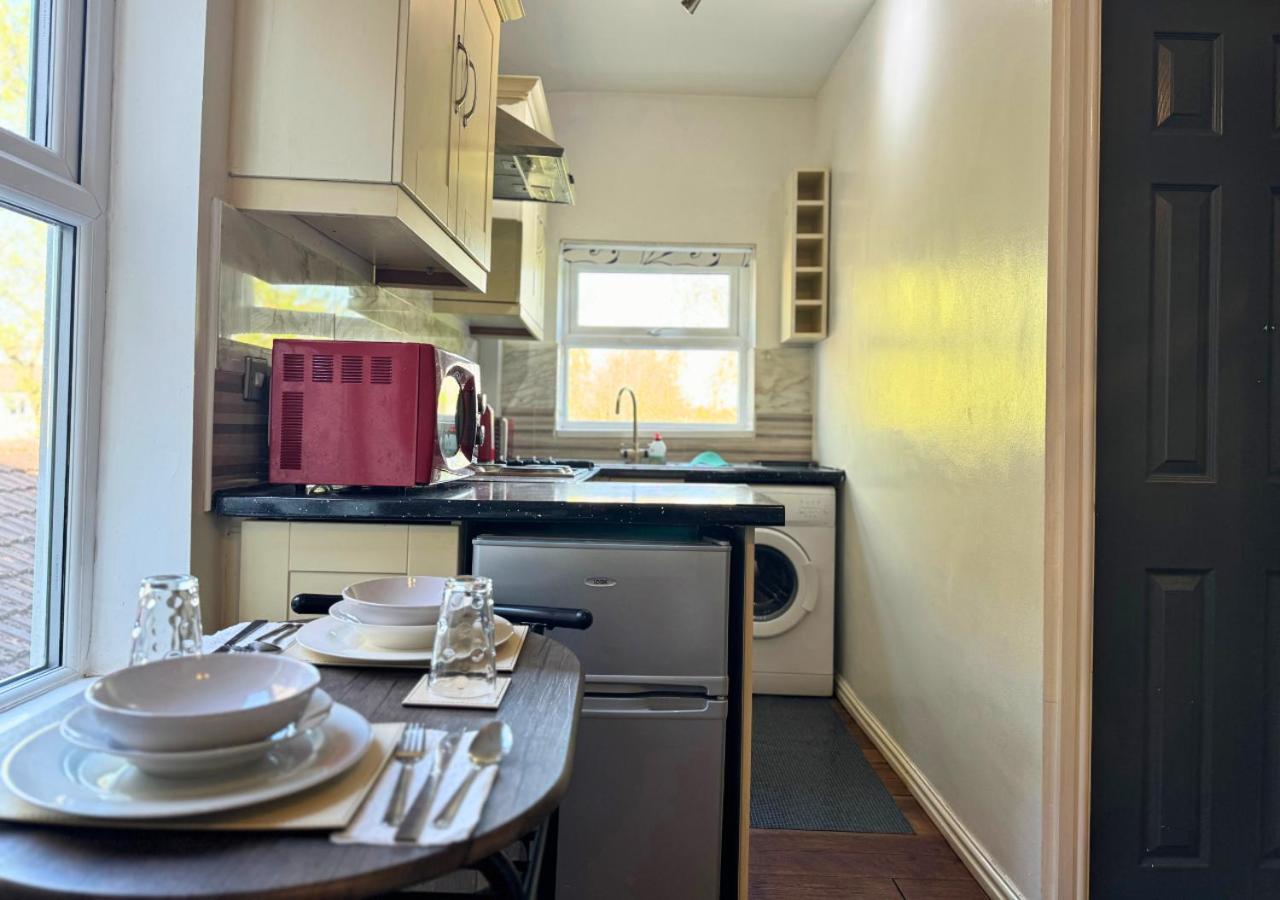 Apartment 20% Off Cosy Getaway For Couples With Free Parking *
